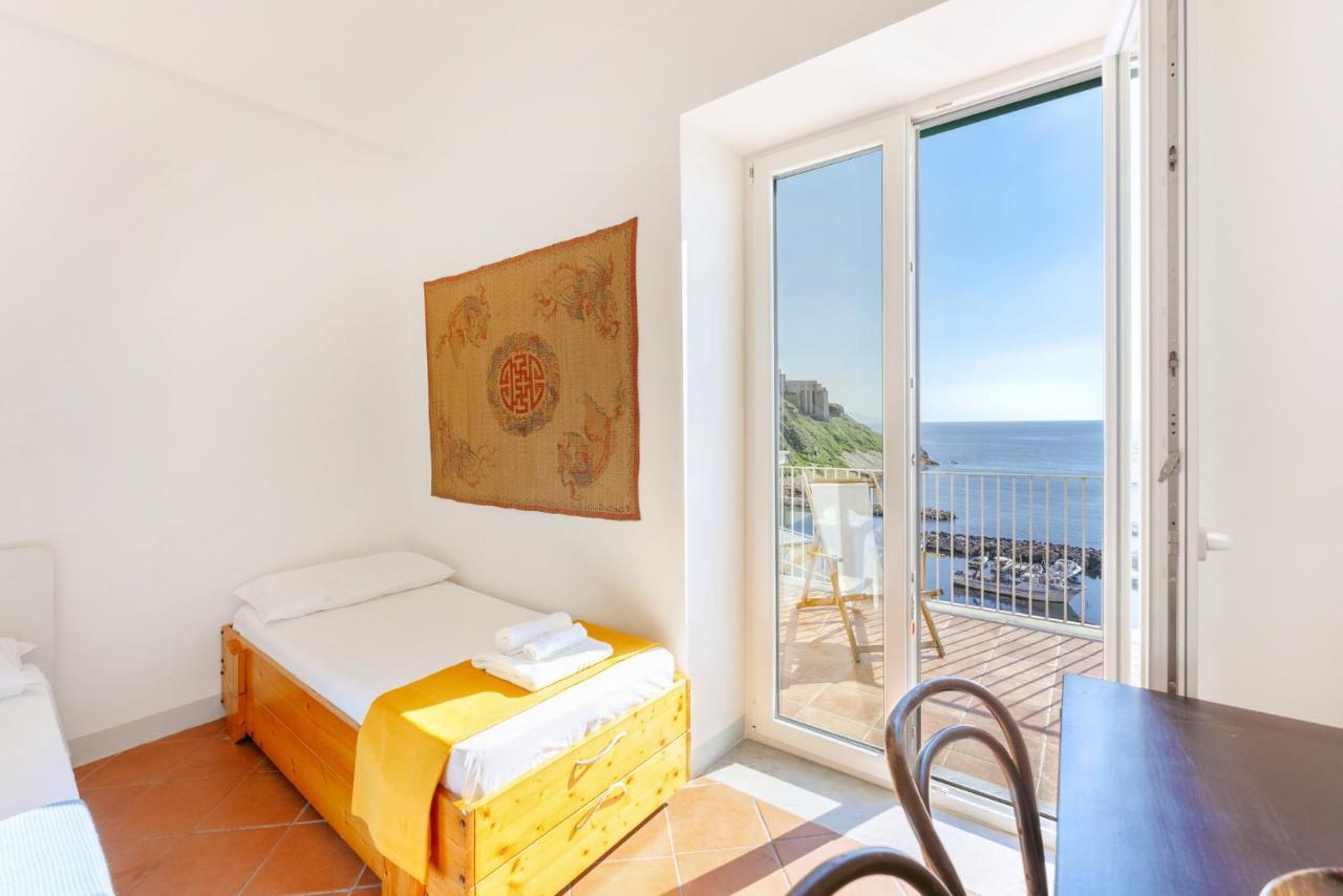 Torretta Corricella- Punta Dei Monaci Apartamento Procida Exterior foto